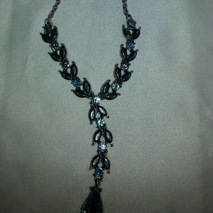 Gorgeous Blue Stone Necklace and Earring Set